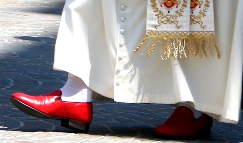 pope red shoes prada